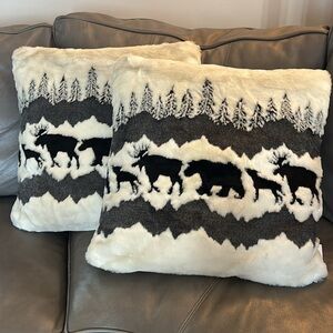 Luxe Habitat Faux Fur Woodland Lodge Animals Pillows (2)